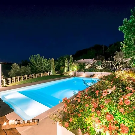 Casa Angela 6, Emma Villa *