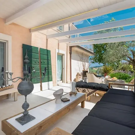 וילה Casa Angela 6, Emma *